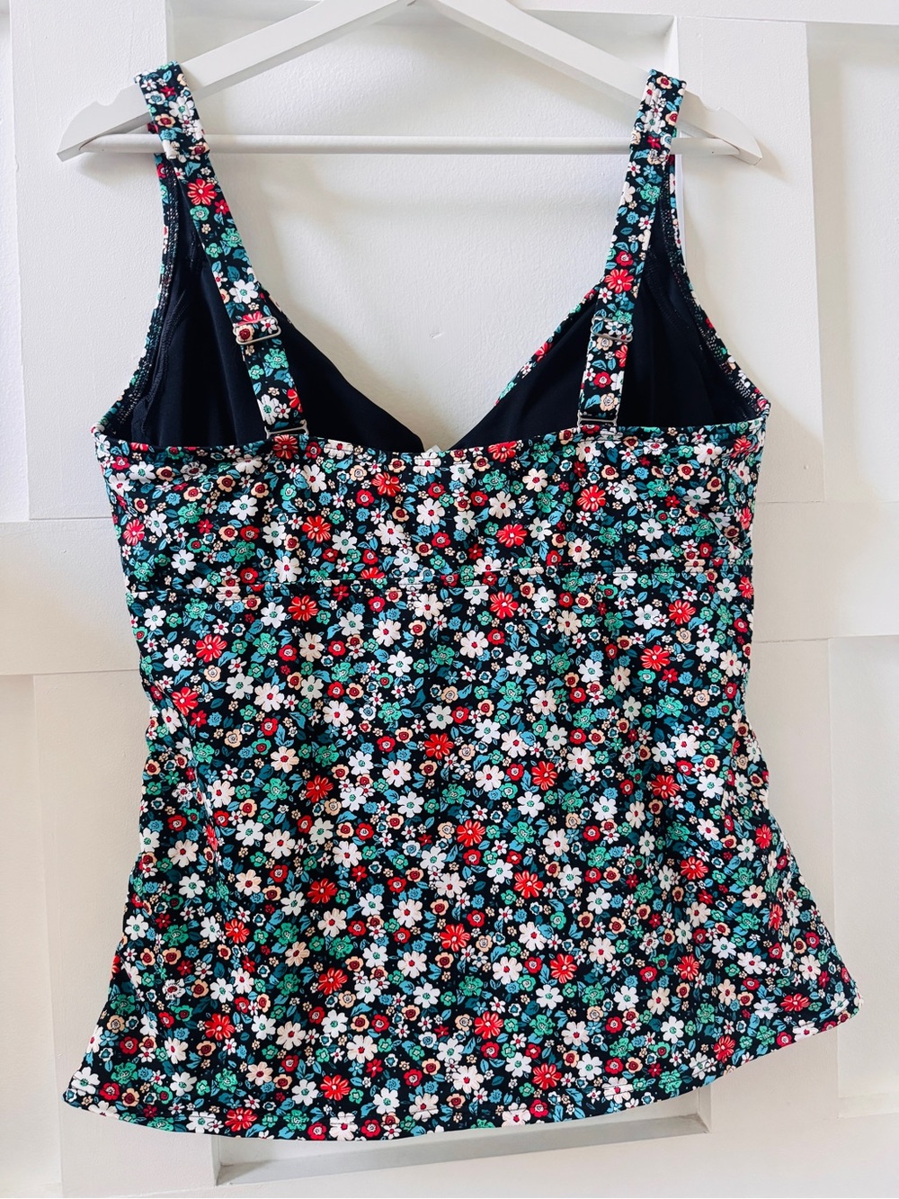 Lands' End Black Floral Tankini Swimwear Top - 14D - Picture 3 of 10